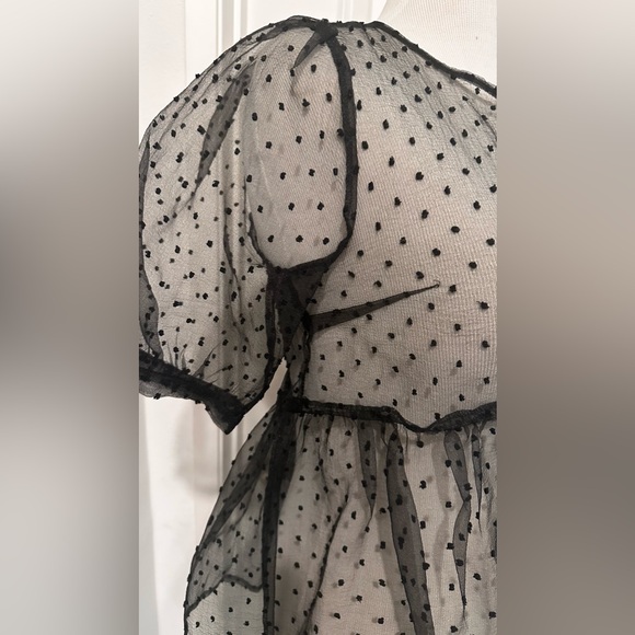 FOREVER 21 - BLACK SHEER PEPLUM BLOUSE ✨ - Picture 3 of 5